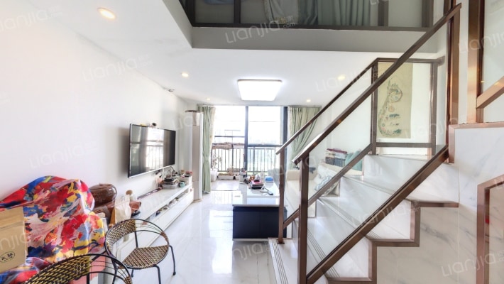 富凯星堤二手房实景图