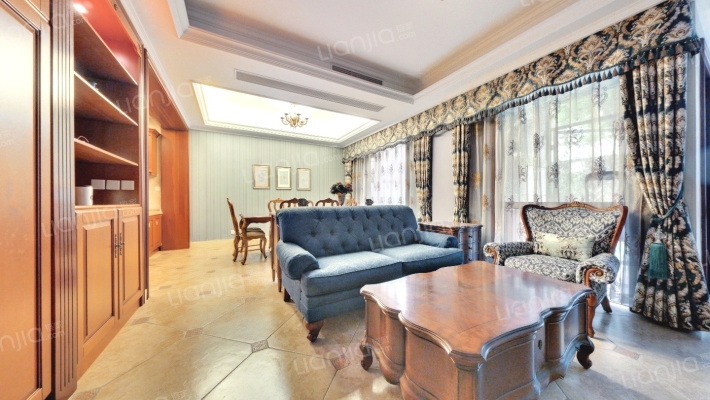 万科尚景苑(别墅)二手房实景图