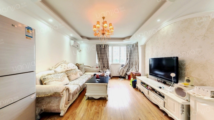 南方花园C2区二手房实景图