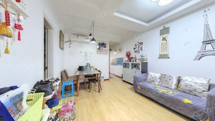 水西门大街153号二手房实景图