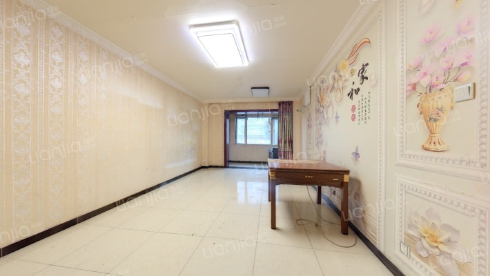 东关南里小区二手房实景图