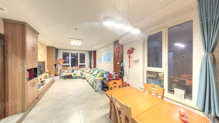 北辰三角洲凤凰公元二手房实景图