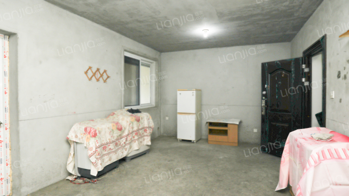 兴润家园二手房实景图