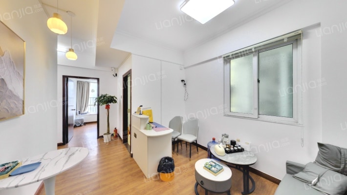 丽影华庭A区二手房实景图