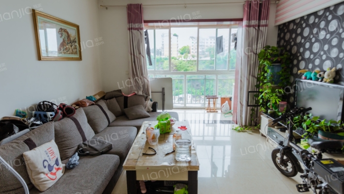 金山华府二手房实景图