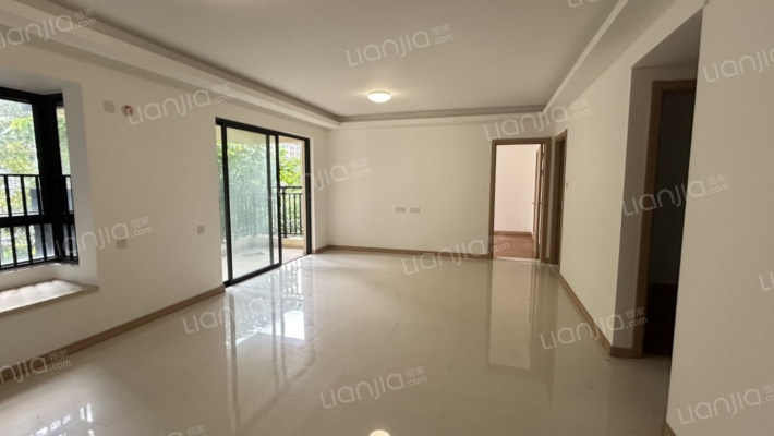 万科珠江东岸六期二手房实景图