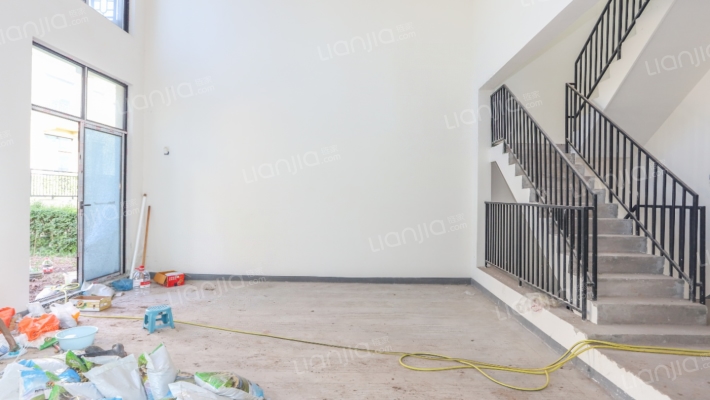 金科岭上C区二手房实景图