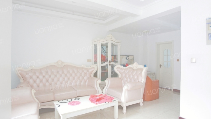 和春华府二手房实景图