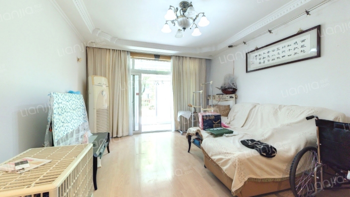 文化花园清华苑二手房实景图