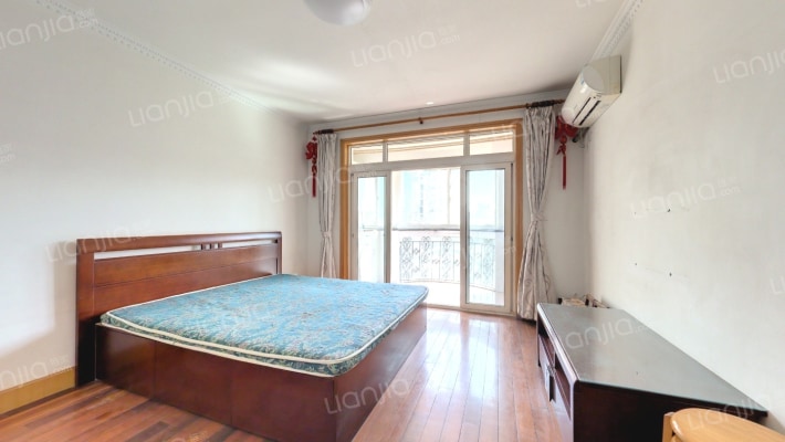 文致公寓二手房实景图