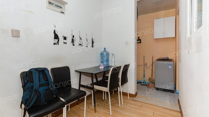 品欣雅苑二手房实景图