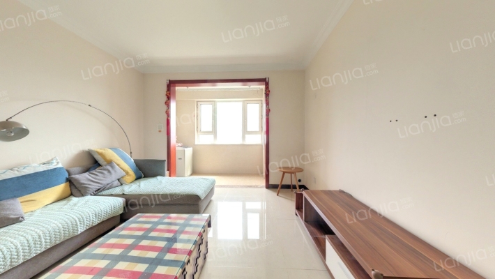 翡翠外滩二手房实景图