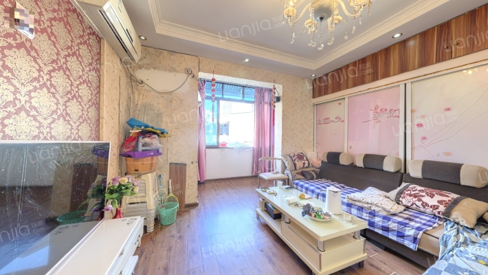 劳动三村二手房实景图