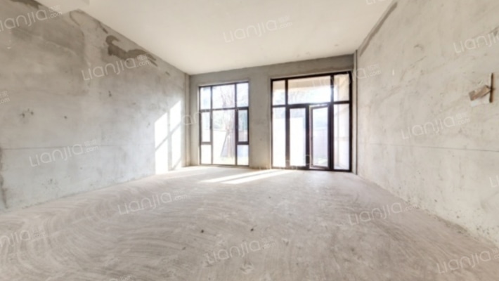 纯水岸东湖天樾一期二手房实景图