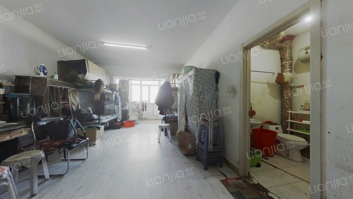 保障华庭小区二手房实景图