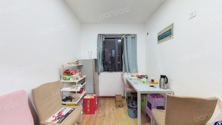 青苑新村六区西二手房实景图