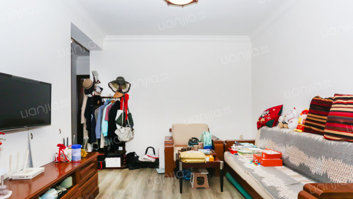 西部大楼二手房实景图