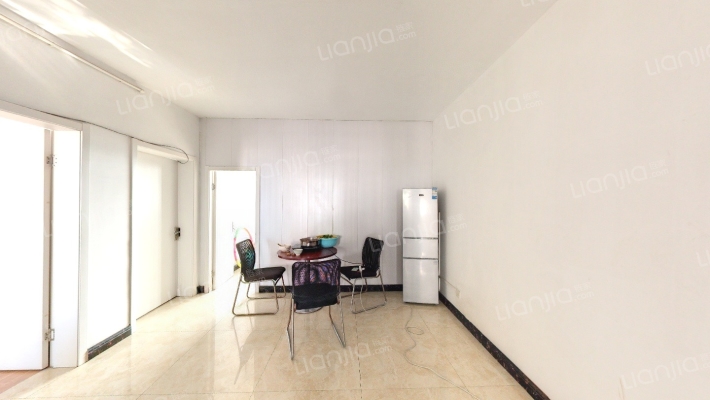 贡湖苑二手房实景图