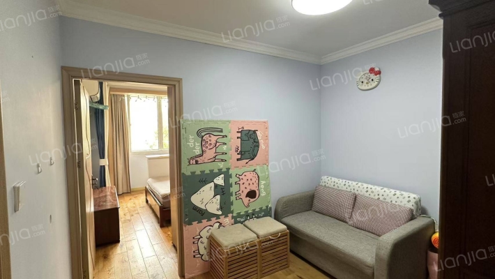 政通路250弄二手房实景图