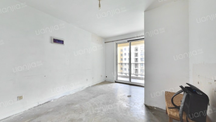 西郊景平苑二手房实景图