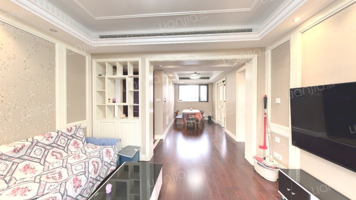 融创玉兰公馆一期二手房实景图