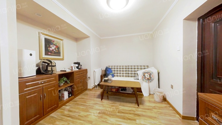 风湖里二手房实景图