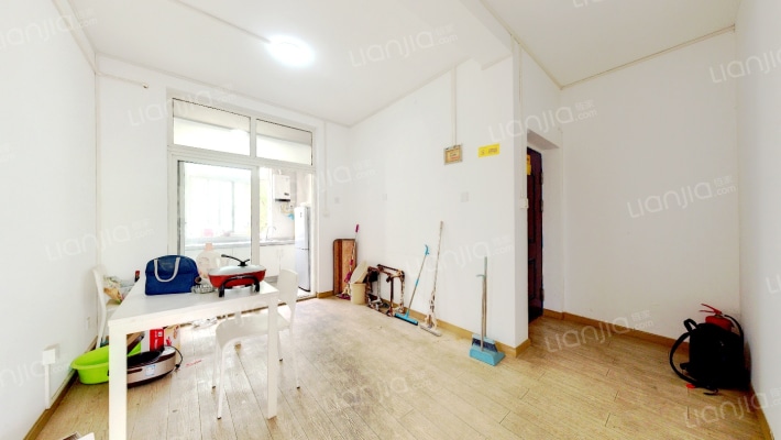 江宏花园C区二手房实景图