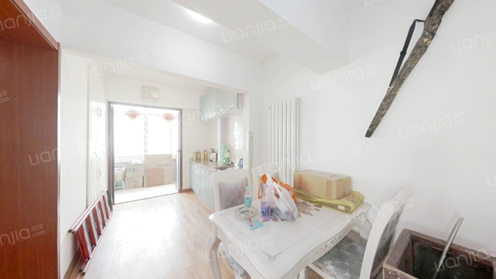 昆纬路二手房实景图