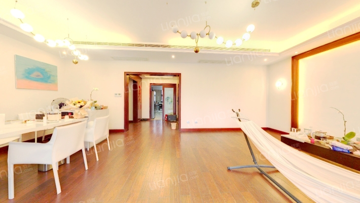 万科翡丽山二手房实景图