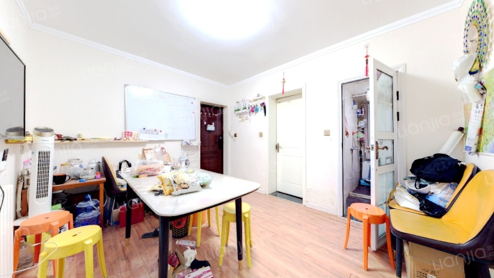 小纬四路二手房实景图