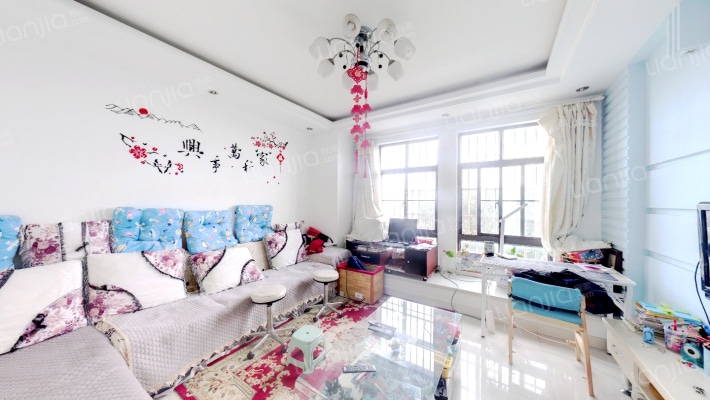 中惠爱丁堡二手房实景图