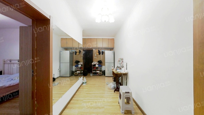 贵新街二手房实景图