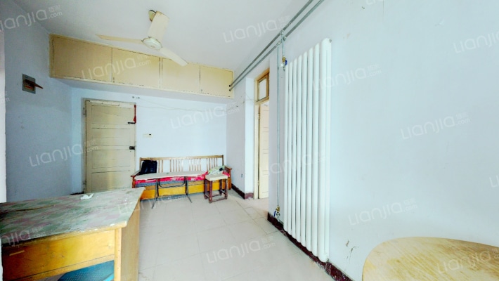 秦岭路25号院二手房实景图