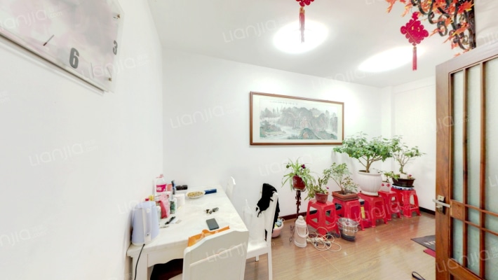 昕盛里二手房实景图