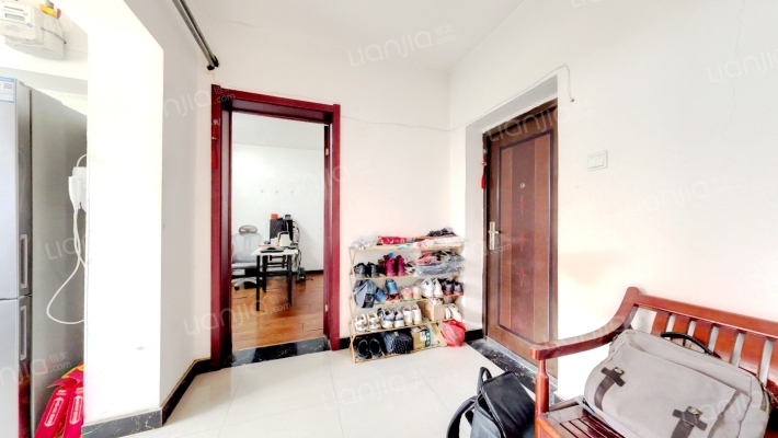 尖岭小区二手房实景图