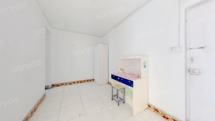 纬五路17号院二手房实景图