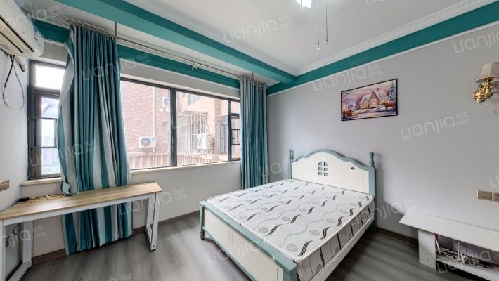 草莓街区二手房实景图