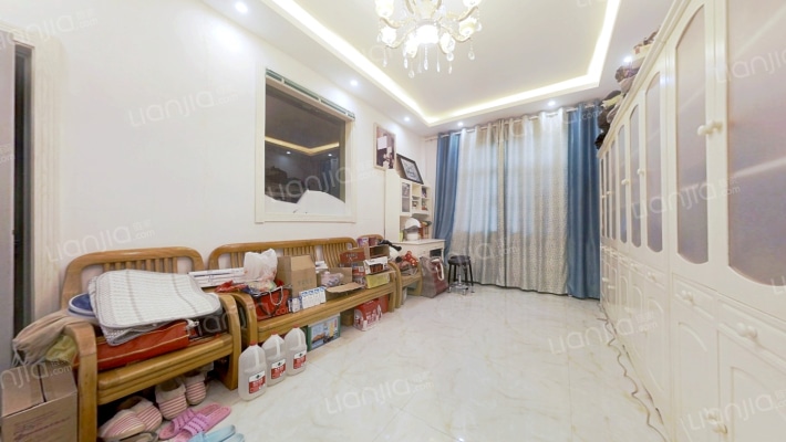 世茂康桥郡二手房实景图