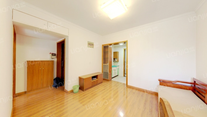 银辰新苑二手房实景图