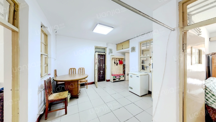 英雄山路37号二手房实景图