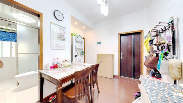 公教一村二手房实景图