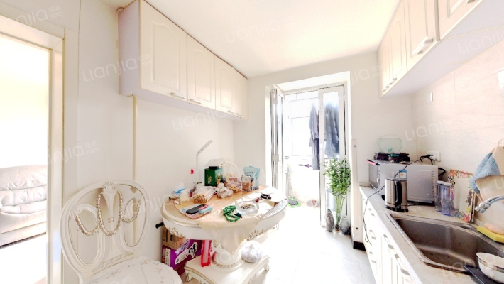 服务楼二手房实景图