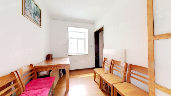 峨嵋路二手房实景图