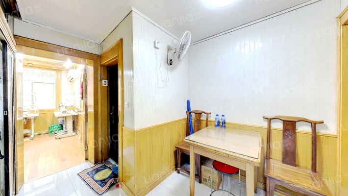 罗廊西村二手房实景图