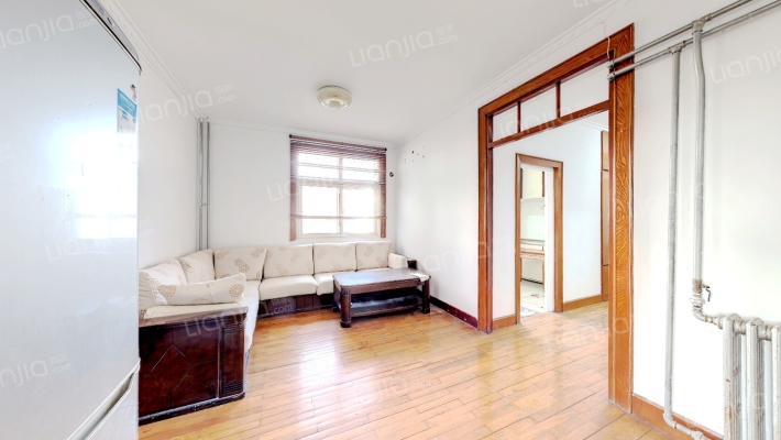 团岛路12-42号二手房实景图