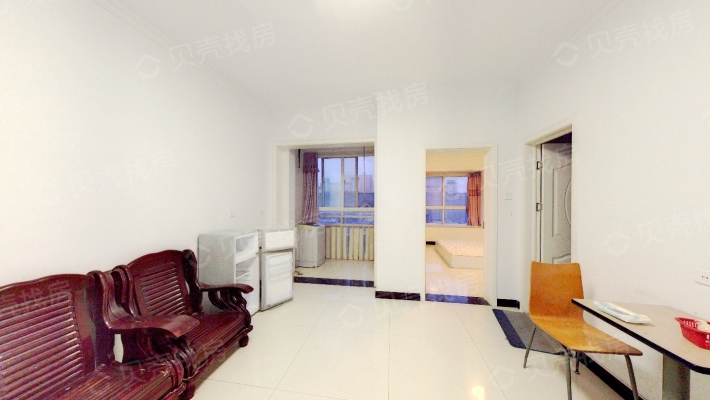 明珠港湾 位置好 品质小区 ，一室一厅，老证可按揭-客厅