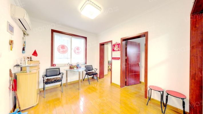 来凤里二手房实景图