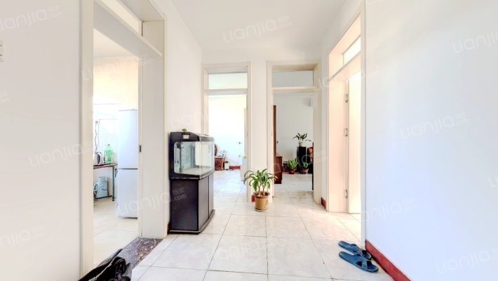 团校宿舍二手房实景图