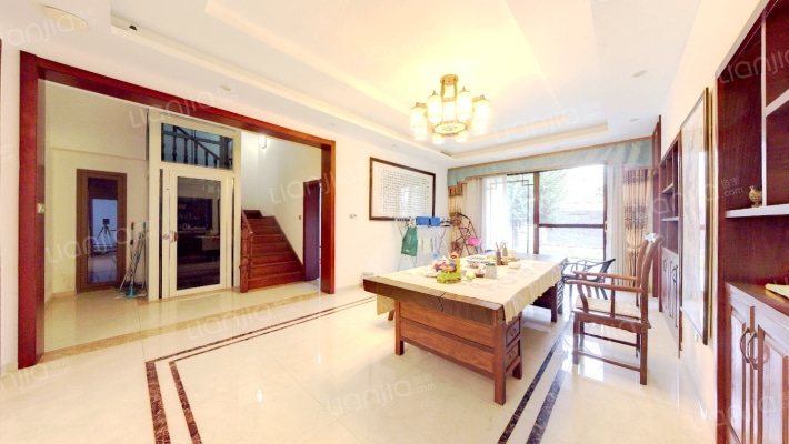 纳帕溪谷二手房实景图