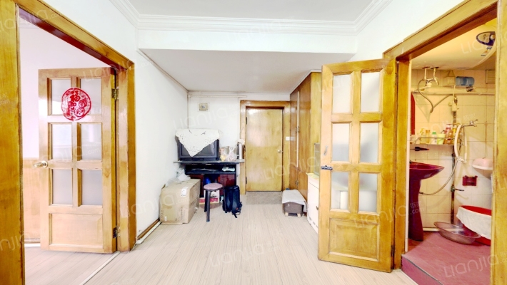 一机路教师楼二手房实景图